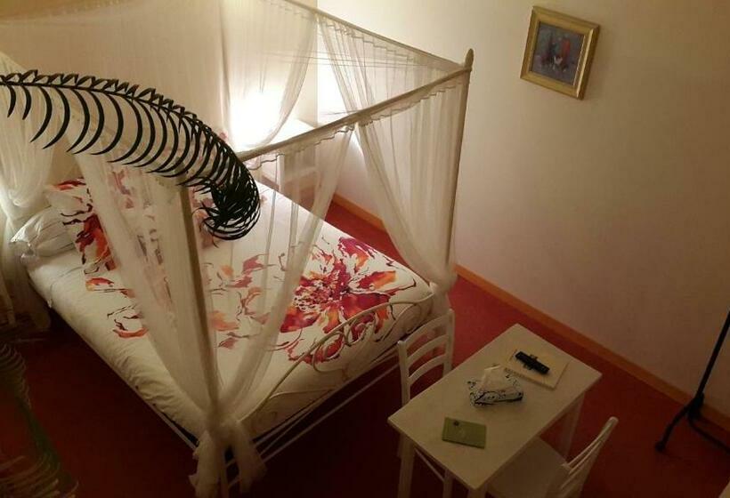 スーペリアールーム, Au Bois De Massier