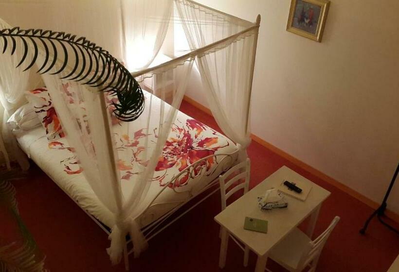 高级大房间, Au Bois De Massier