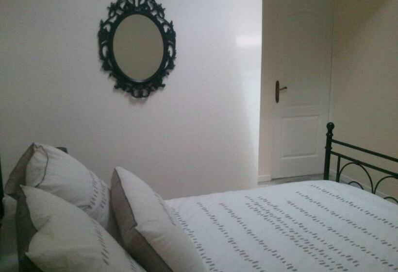 标准间, Au Bois De Massier