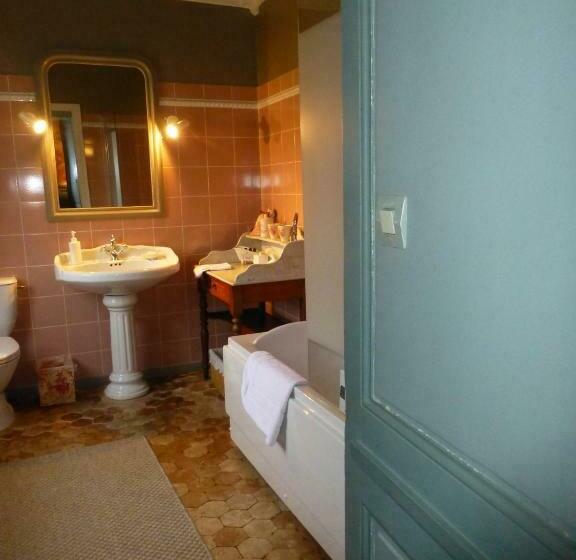 스탠다드 룸, Chambres D'hôtes De Manoir De Captot