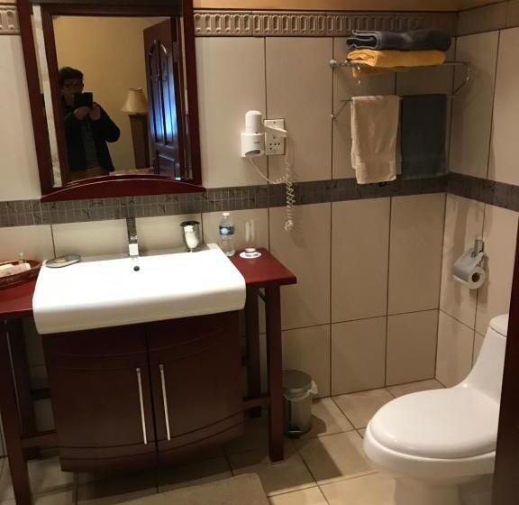 غرفة قياسية, Château De Belle Poule