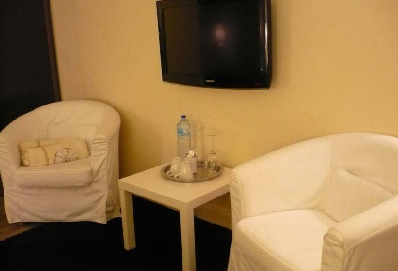 חדר סופריור, Chateau De Valloubiere