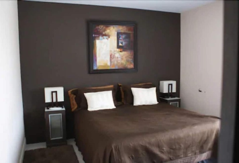 חדר דלוקס, Chateau De Valloubiere