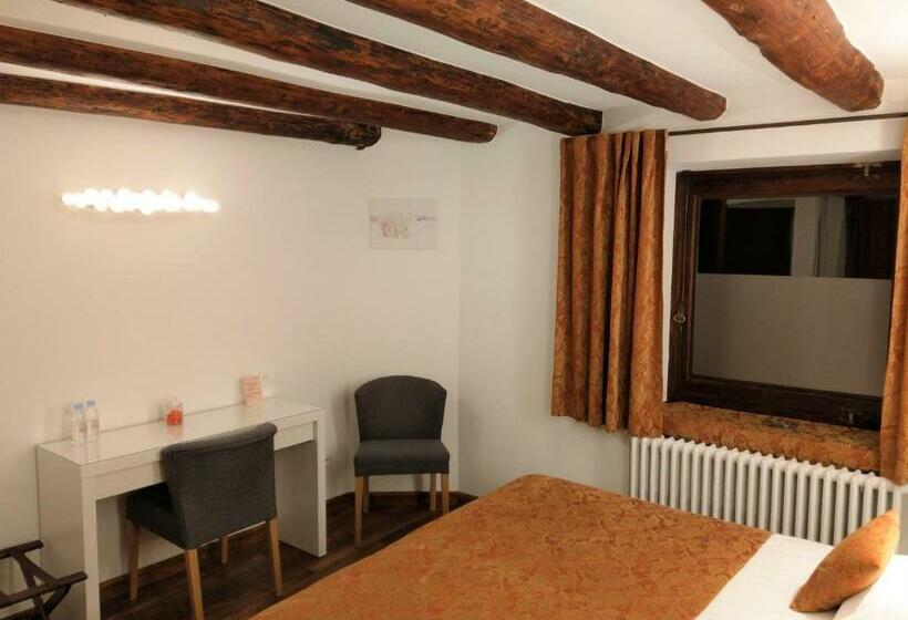 חדר סטנדרט, Domaine De L'olifant