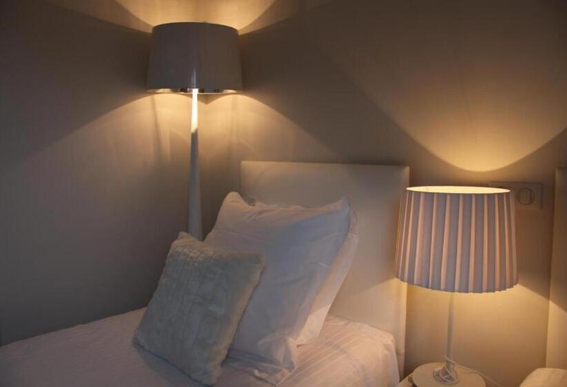 Номер Стандарт Трехместный, L Hibernie