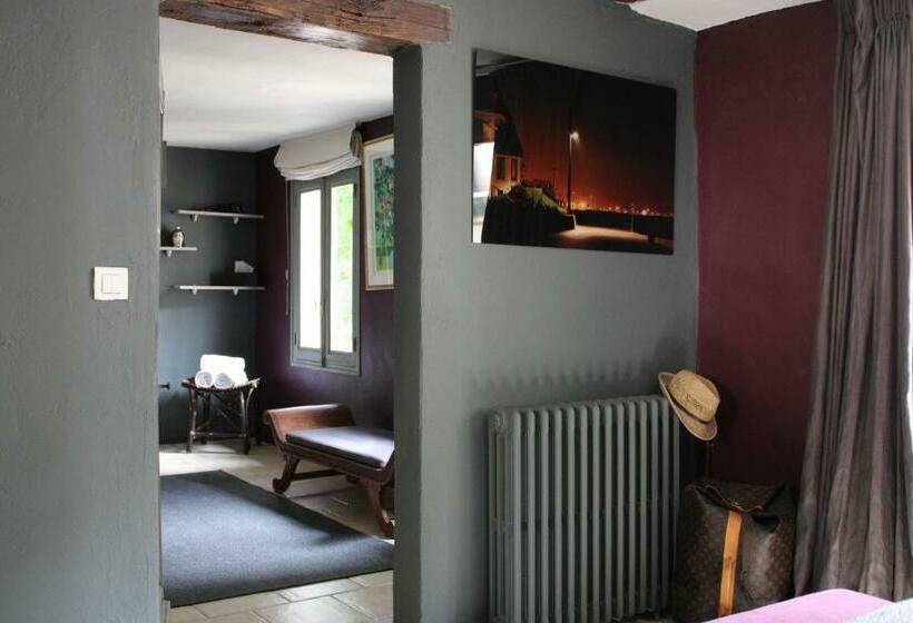 Suite with Terrace, La Banasterie