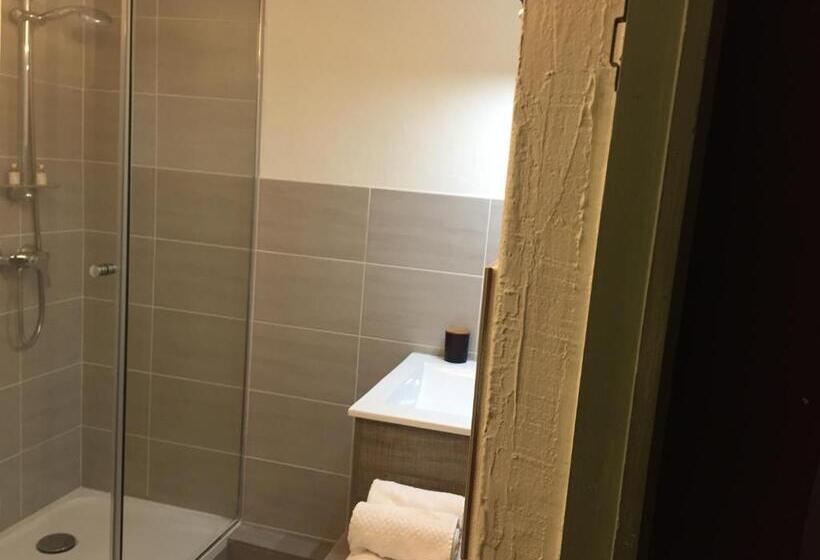 اتاق استاندارد, La Banasterie