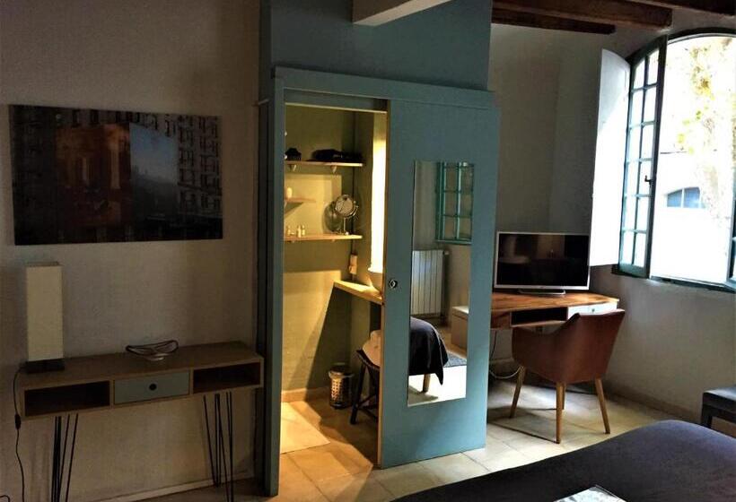 سوییت جونیور, La Banasterie