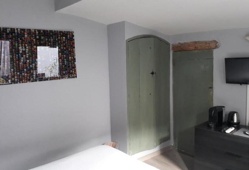 اتاق استاندارد, La Banasterie