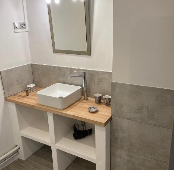 آپارتمان 1 خوابه, La Banasterie