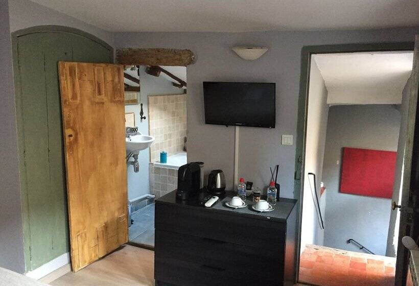 اتاق استاندارد, La Banasterie