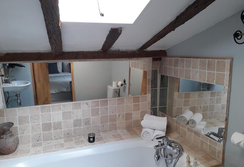 اتاق استاندارد, La Banasterie