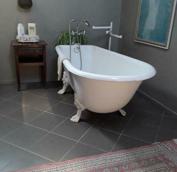 شقة غرفة واحدة, La Belvinière Chambres Et Table D Hôtes