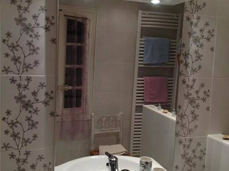 Номер Стандарт, Le Castell Du Vila