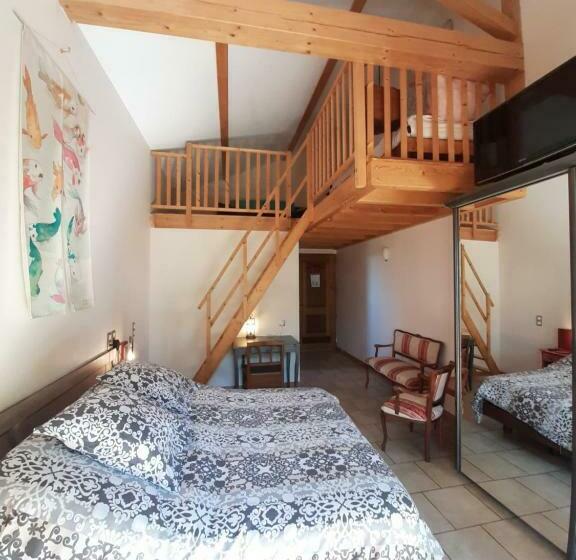 غرفة قياسية ثلاثية مزودة بتراس, Le Grand Noyer