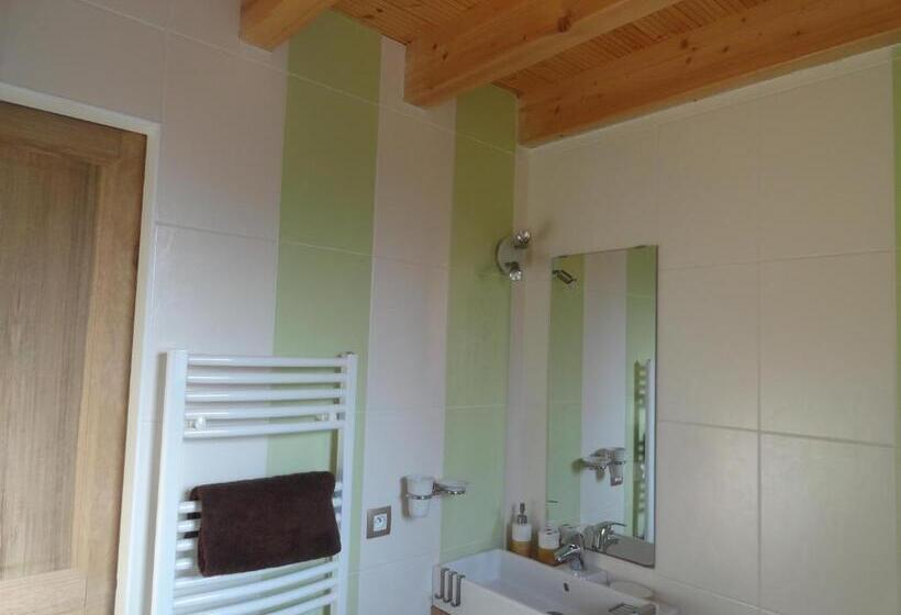 غرفة قياسية ثلاثية مزودة بتراس, Le Grand Noyer