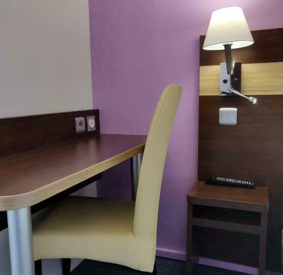 Номер Стандарт, Contact Hotel Restaurant La Chaumière Les Mureaux Flins