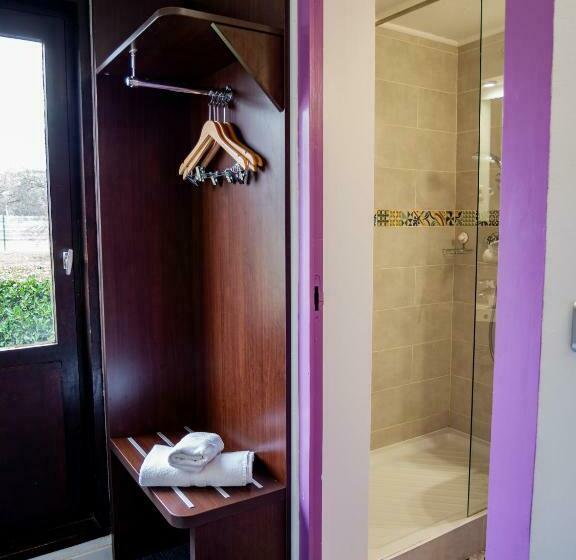 스탠다드 룸, Contact Hotel Restaurant La Chaumière Les Mureaux Flins