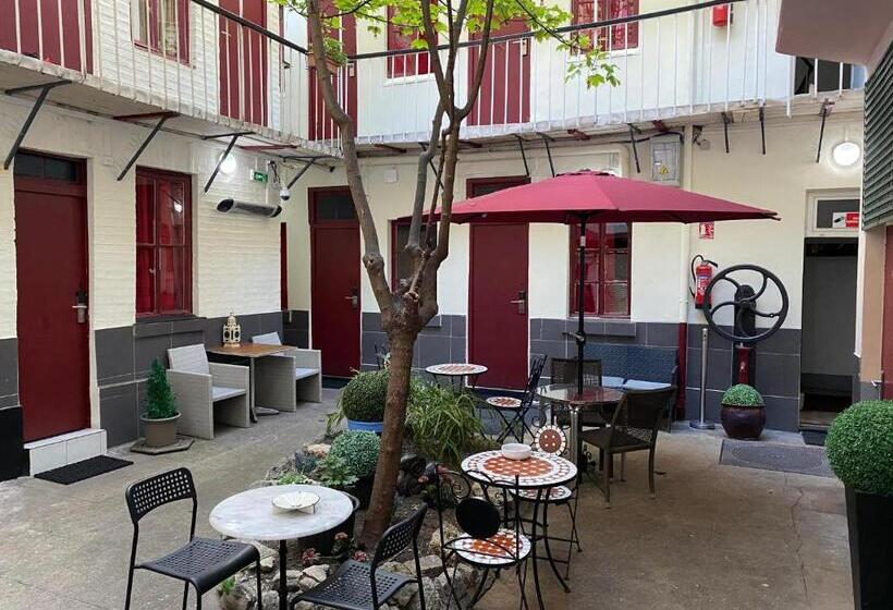 Номер Стандарт Индивидуальный, Chevallier