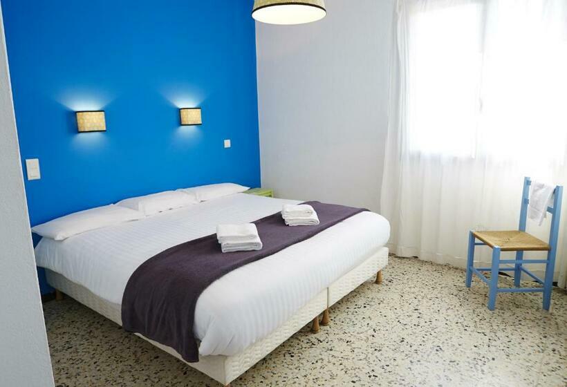 חדר קומפורט, Chez Marie