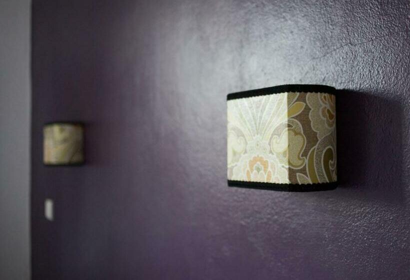 חדר סטנדרט, Chez Marie