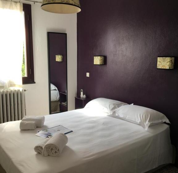 חדר סטנדרט, Chez Marie