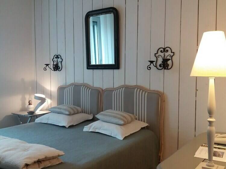 اتاق کلاسیک, De Charme Le Sud Bretagne