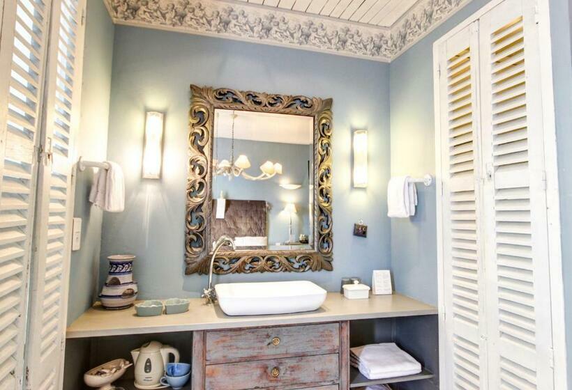 اتاق سوپریور با چشم‌انداز باغ, De Charme Le Sud Bretagne