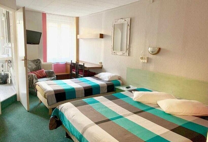 标准三人间, De L'academie