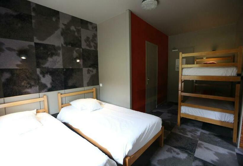 スタンダード4人部屋, Gîte Hôtel Le P Tit Cham