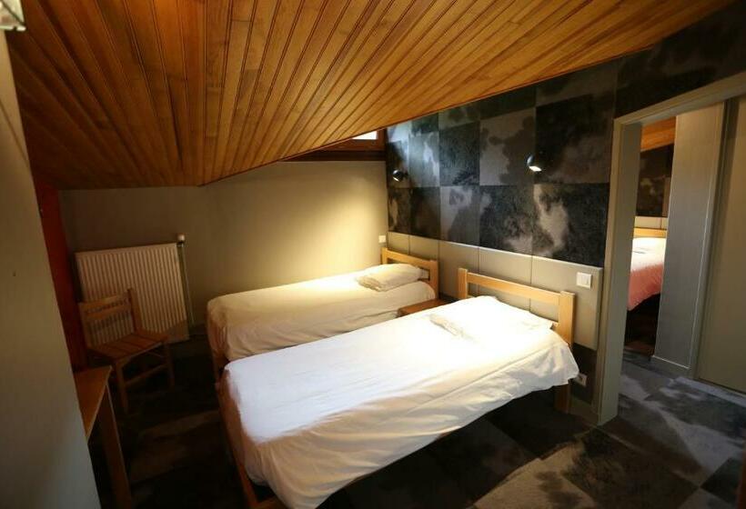 スタンダード4人部屋, Gîte Hôtel Le P Tit Cham