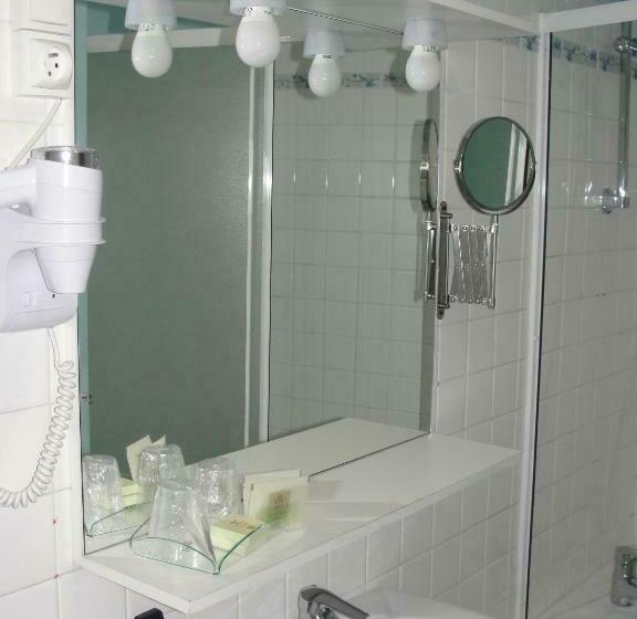 컴포트 룸, Du Chateau