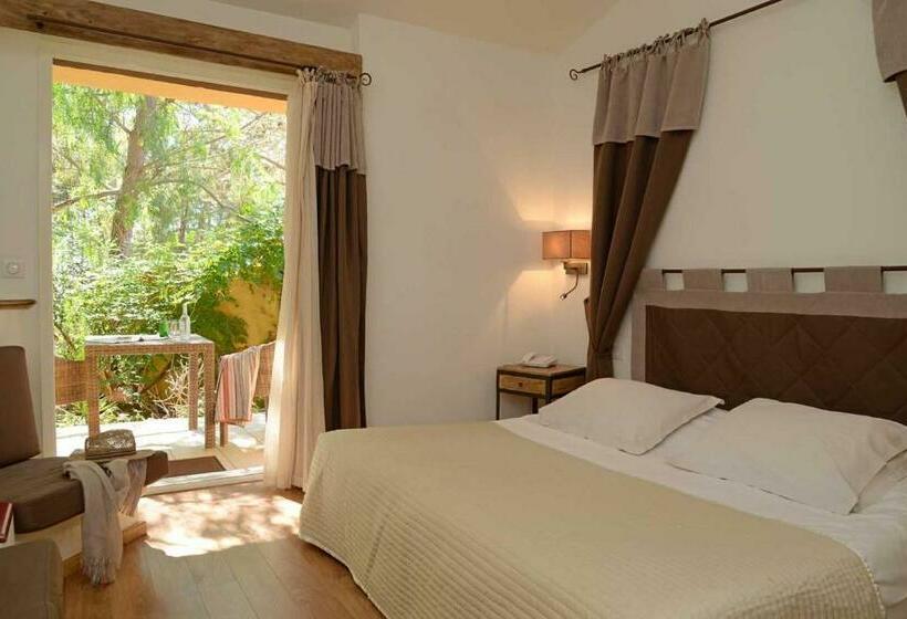 Номер Стандарт, Hôtel Le Belvédère