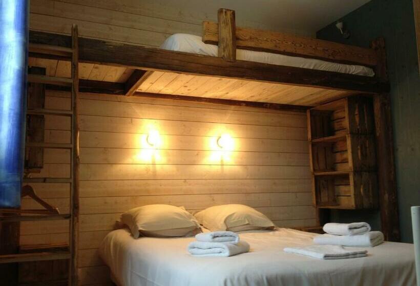 غرفة قياسية ثلاثية, Hôtel Les Flocons