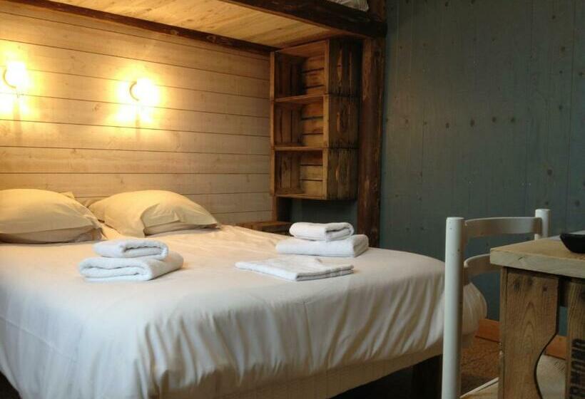 غرفة قياسية ثلاثية, Hôtel Les Flocons