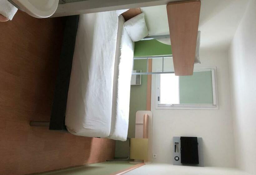 带铺位的标准三人间, Ibis Budget Mantes La Jolie Sully