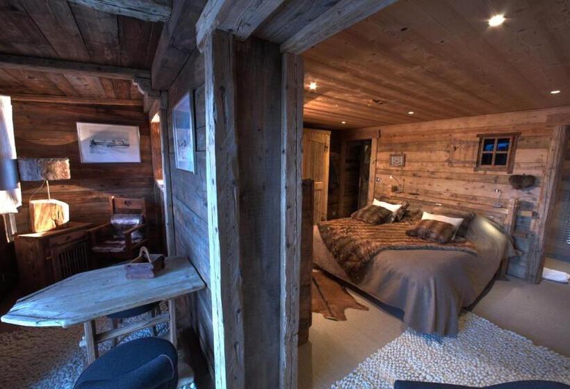 جناح جونيور, Les Chalets Hôtel De La Croix Fry