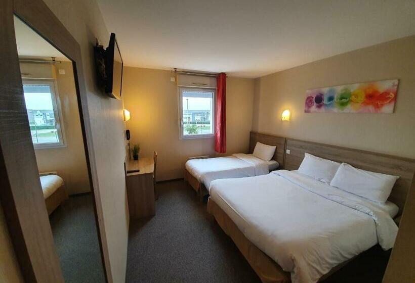 Номер Стандарт Трехместный, Salea