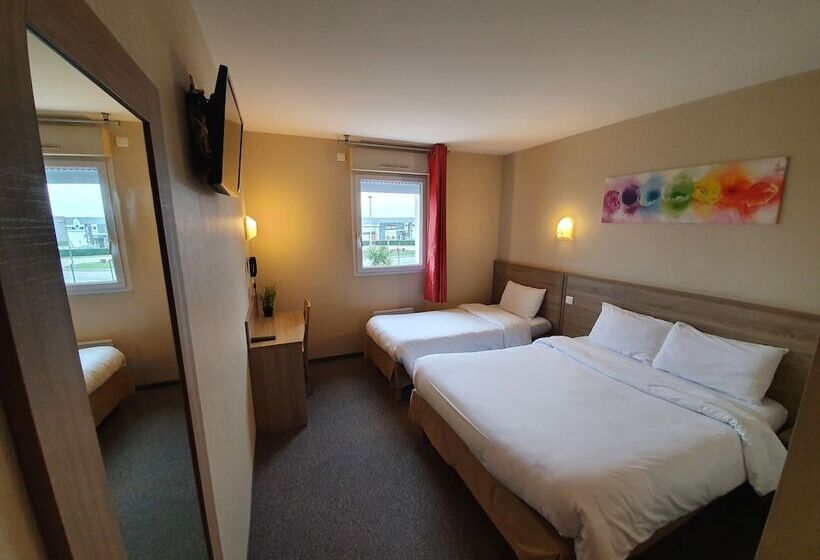 Номер Стандарт Трехместный, Salea