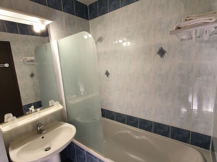 Семейный Номер, Salea