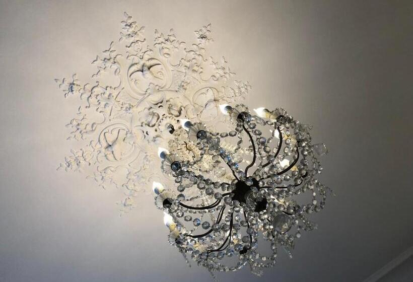 豪华房间, Enclos De L'evêché