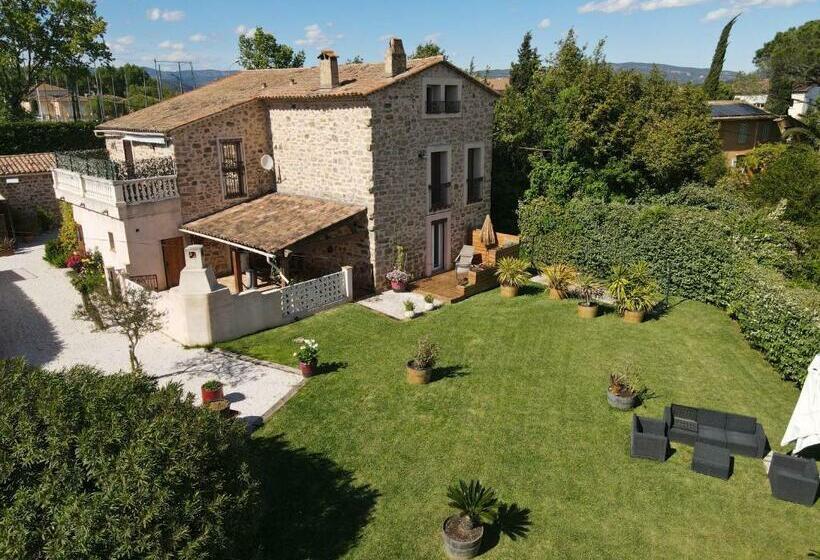 Номер Стандарт, La Bastide De L'olivier