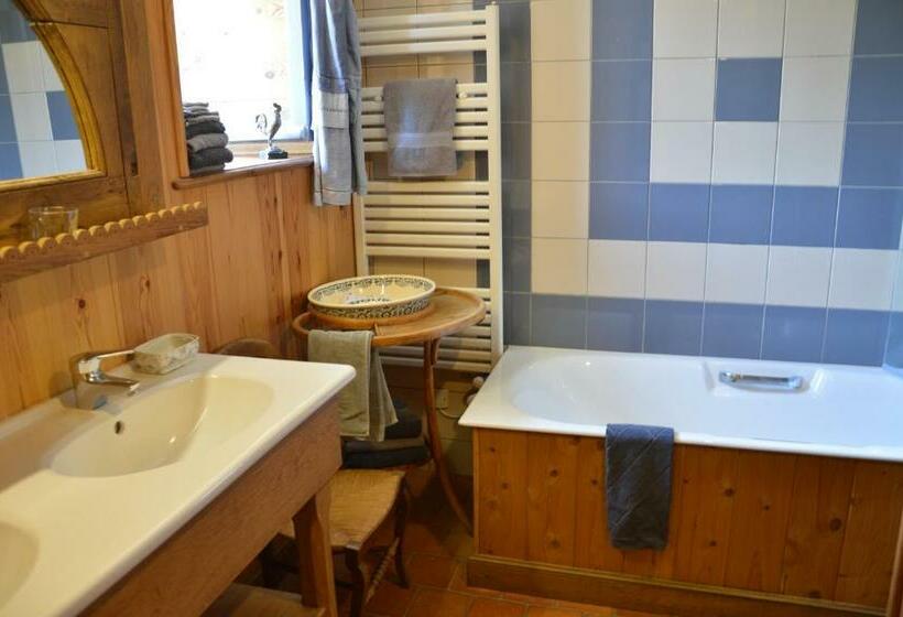 غرفة عائلية, La Grange De Coatélan