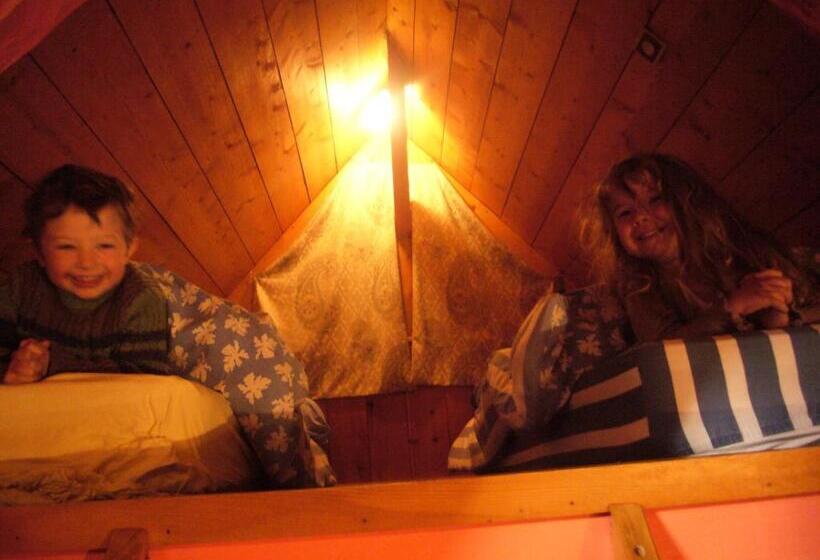 غرفة قياسية, La Grange De Coatélan