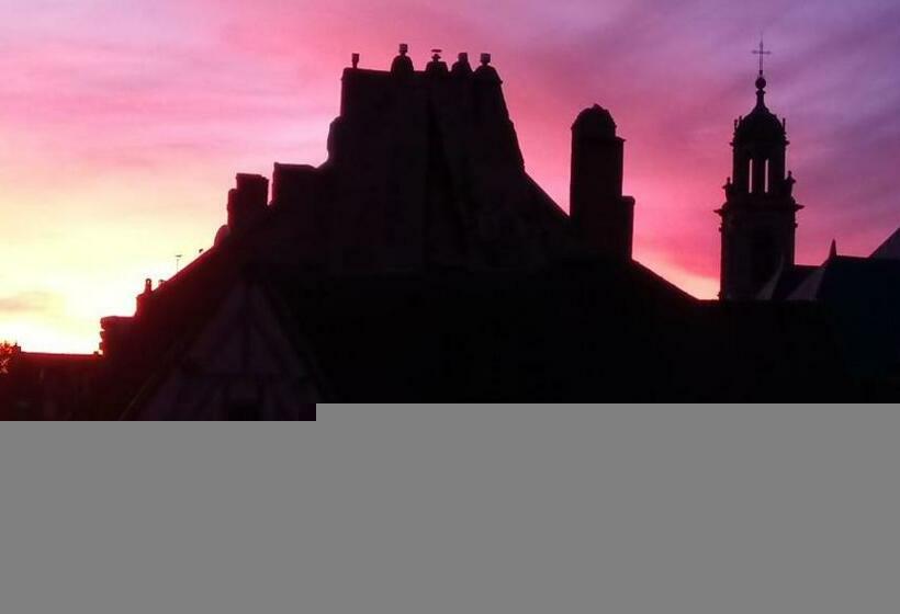 Люкс, Le Belvedere Des Remparts