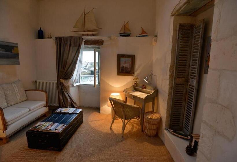 高级大房间, Le Corps De Garde