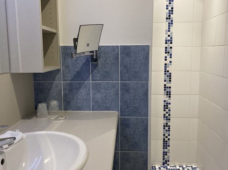 غرفة قياسية, Contact Hôtel   Motel Les Bleuets