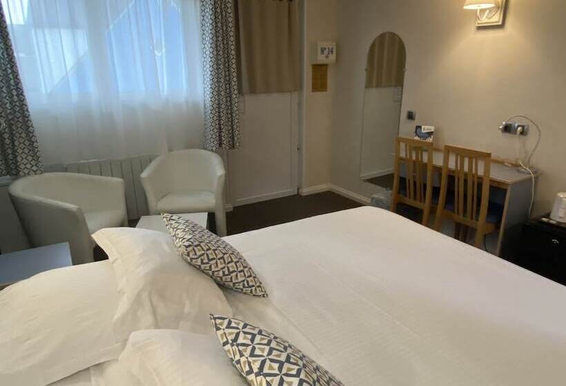 Номер Стандарт, Contact Hôtel   Motel Les Bleuets