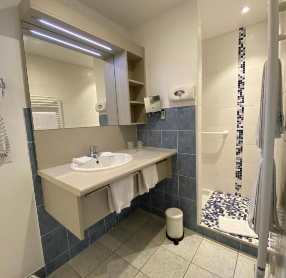 غرفة قياسية ثلاثية, Contact Hôtel   Motel Les Bleuets