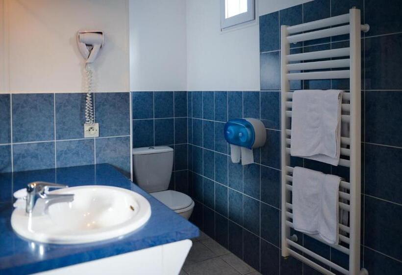 غرفة عائلية, Contact Hôtel   Motel Les Bleuets